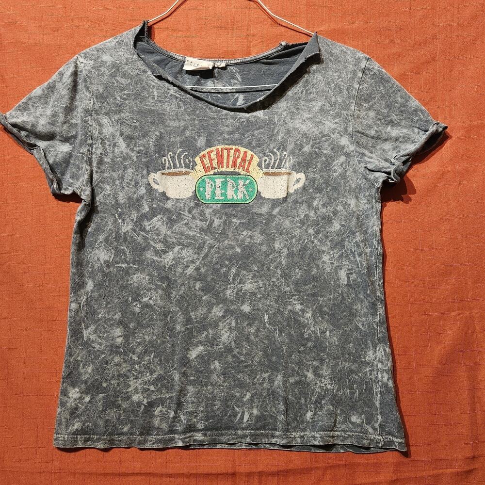 Friends 'Central Perk' Grey Sz Small Distressed Lightweight Juniors Y2K Pheobe - Picture 7 of 7